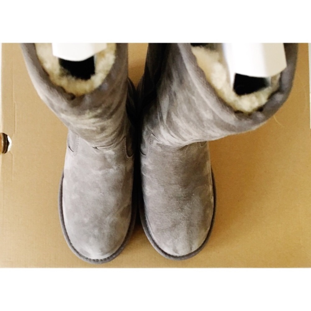 UGG Alber Boots Grey NIB 6 - Picture 2 of 6